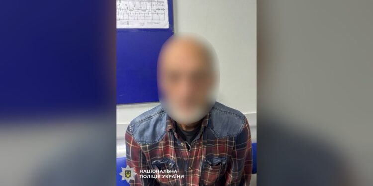 У Броварах п’яний водій врізався в дерево: травмовано пасажира
