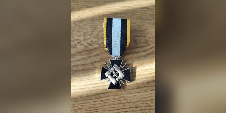 Родині полеглого військового Олександра Супруна вручили нагороду